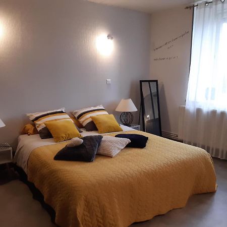 Ferme Des Champs Hotell Vrécourt Eksteriør bilde